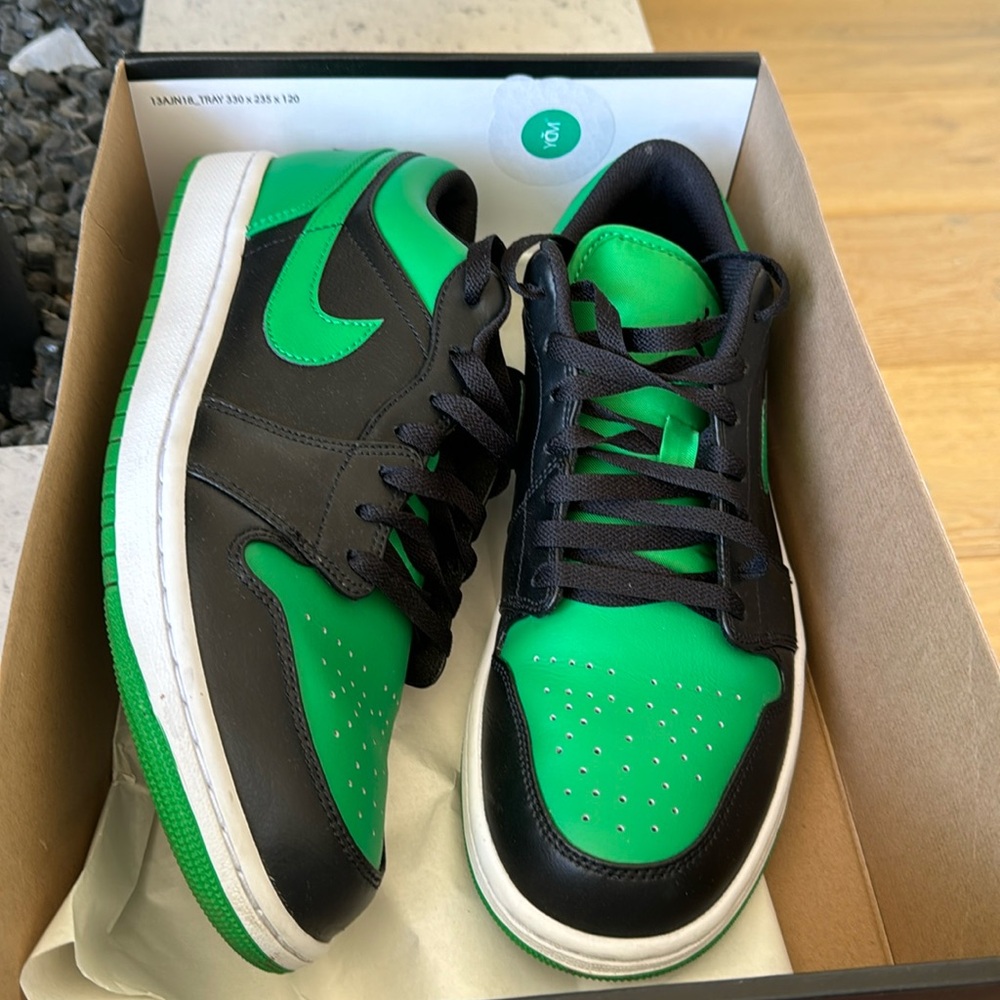 Air Jordan 1Retro LoW OG